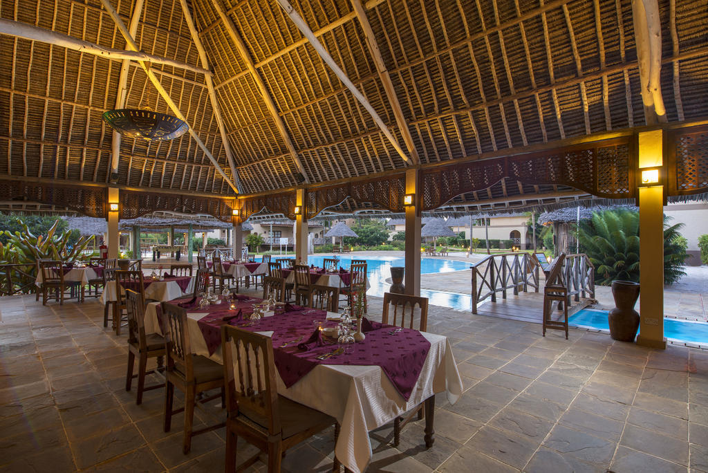 Neptune Pwani Beach Resort & Spa Zanzibar Kiwengwa  Exterior photo